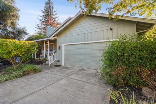 661 Verano Ave, Sonoma, CA, 95476-5558 | Card Image