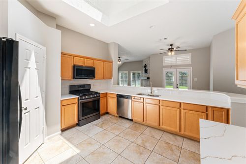 5935 Sawyer Bend Ln, Spring, TX, 77379-2711 | Card Image