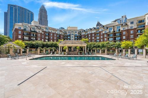 apt-521-300 W 5th St, Charlotte, NC, 28202-1462 | Card Image