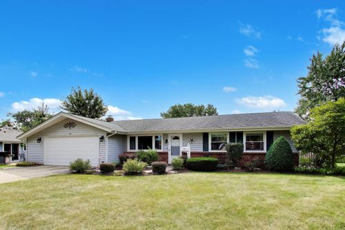 427 Kent Ct, Schaumburg, IL, 60193-3921 | Card Image