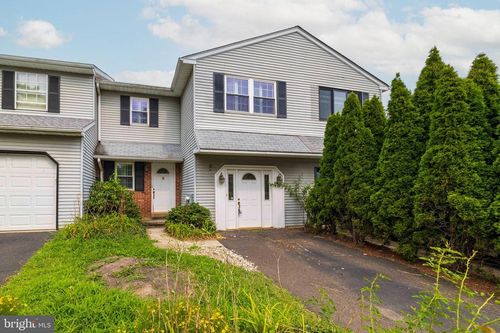 225 Orchard Dr, NORTH WALES, PA, 19454-1428 | Card Image