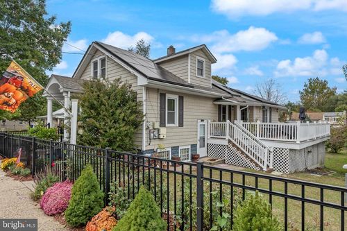 137 Hulme St, MOUNT HOLLY, NJ, 08060-2103 | Card Image