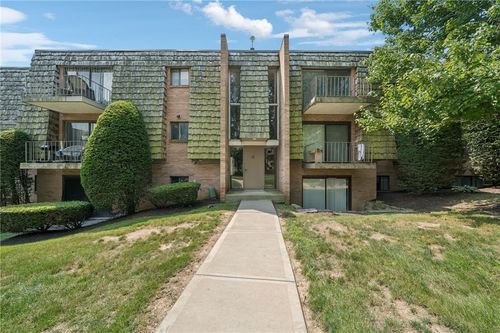 1135 Forest Green Dr, Moon Twp, PA, 15108-2769 | Card Image