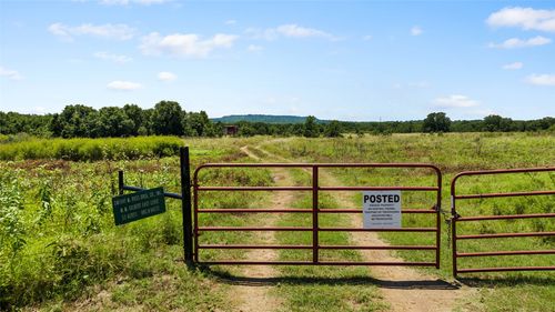 393 Franklin, St Jo, TX, 76265 | Card Image