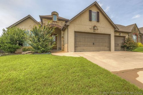 1312 S Desert Palm Ln, Broken Arrow, OK, 74012-6050 | Card Image