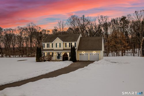 485 River St, Windsor, CT, 06095-1326 | Card Image