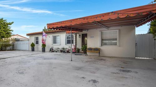 9980 Sw 37th Ter, Miami, FL, 33165-3934 | Card Image