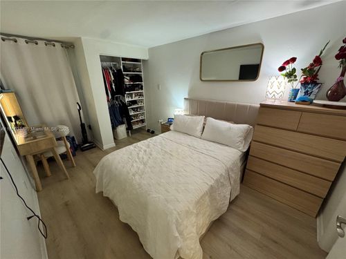 3-13926 Sw 65th Ter, Miami, FL, 33183-1153 | Card Image