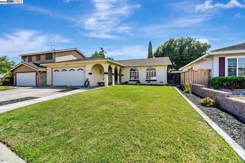 625 Jim Dr, San Jose, CA, 95133-2021 | Card Image