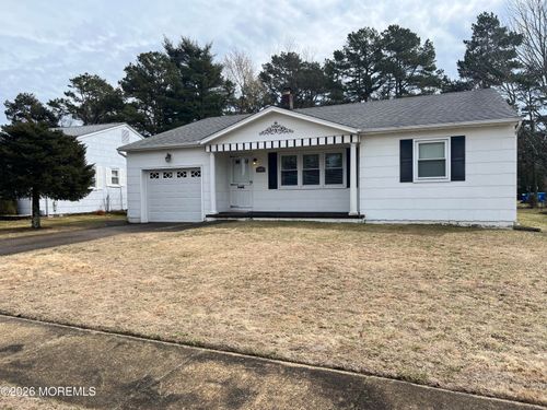 103 Edgewater Ct, Toms River, NJ, 08757-5651 | Card Image