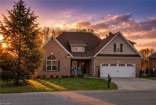 106 Breckenridge Dr, Thomasville, NC, 27360-6340 | Card Image