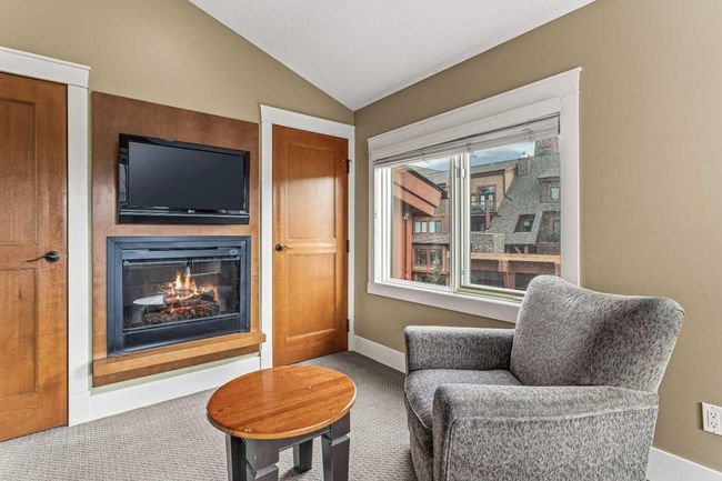 402 - 191 Kananaskis Way, Condo with 3 bedrooms, 3 bathrooms and 1 parking in Canmore AB | Image 37
