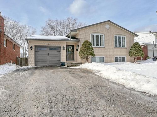 795 Lenore St, London, ON, N6J4A8 | Card Image