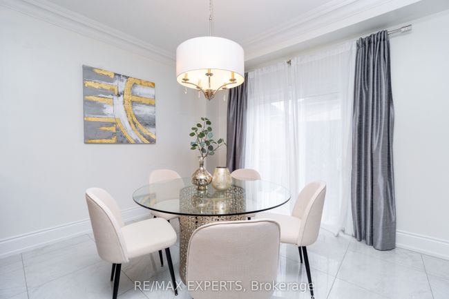 60 Crystalhill Dr, House other with 6 bedrooms, 5 bathrooms and 4 parking in Brampton ON | Image 13