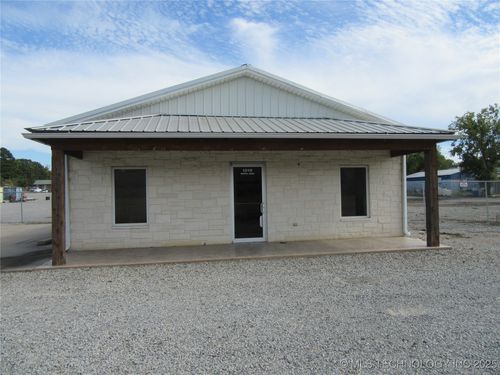 1008 N Main St, McAlester, OK, 74501-3952 | Card Image
