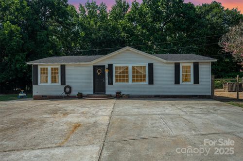 600 Will Jones Cir, Catawba, SC, 29704-8746 | Card Image