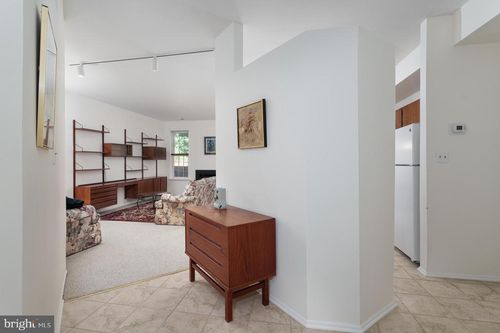 4031 Bayberry Ct, MONMOUTH JUNCTION, NJ, 08852-2123 | Card Image