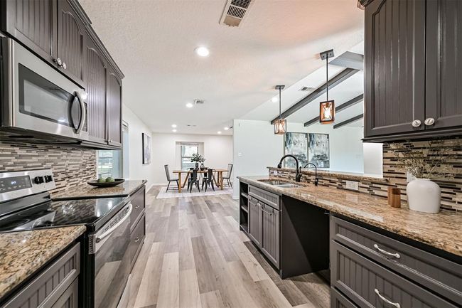 CR879 - 6315 Amie Ln, House other with 3 bedrooms, 2 bathrooms and null parking in Pearland TX | Image 17