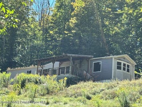 561 State Route 42, Shandaken, NY, 12480-5704 | Card Image
