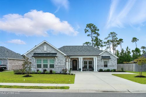 6828 Enclave Ln, Ocean Springs, MS, 39564-5693 | Card Image