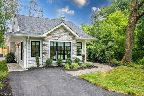 567 Riverside Dr, Princeton, NJ, 08540-4007 | Card Image