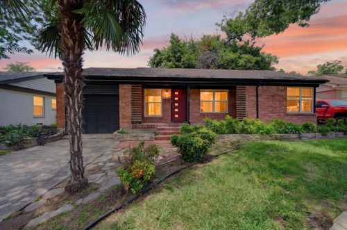2729 Province Ln, Dallas, TX, 75228-3952 | Card Image