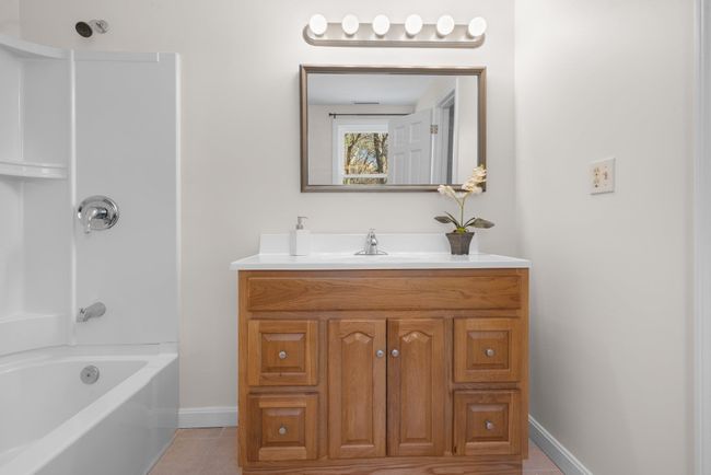 6 Sheldon Rd, House other with 3 bedrooms, 2 bathrooms and null parking in Derry NH | Image 34
