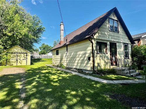 262 Third Ave N, Yorkton, SK, S3N1C9 | Card Image