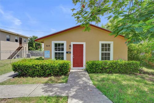 b-727 22nd St, West Palm Beach, FL, 33407-5782 | Card Image