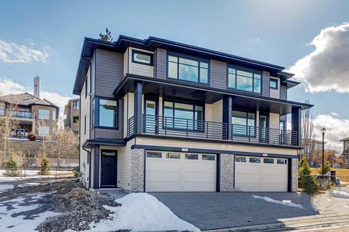 413 Shawnee Terr Sw, Calgary, AB, T2Y0X5 | Card Image