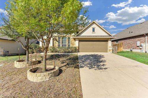 135 Tailwind Dr, Kyle, TX, 78640-2072 | Card Image
