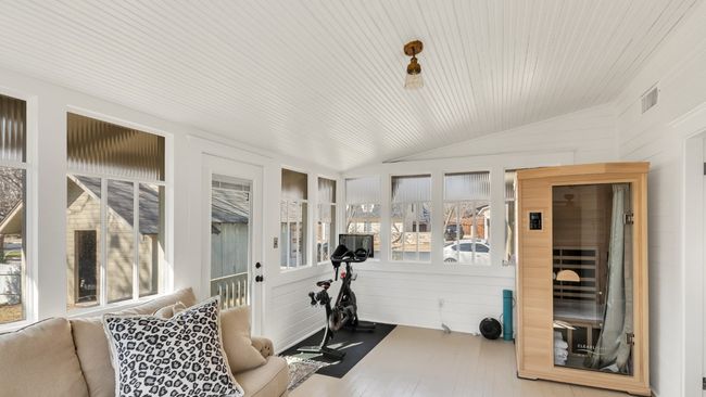 Sunroom | Image 17