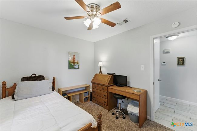 226 Gruene Rd, House other with 3 bedrooms, 2 bathrooms and null parking in New Braunfels TX | Image 11