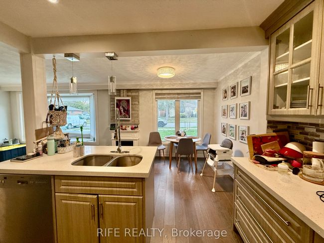38 Aurora Heights Dr, House other with 3 bedrooms, 2 bathrooms and 2 parking in Aurora ON | Image 5