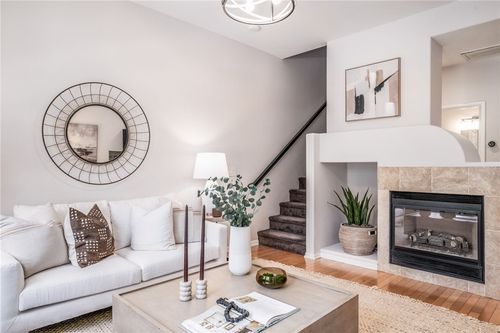 6289 Citracado Cir, Carlsbad, CA, 92009-2285 | Card Image