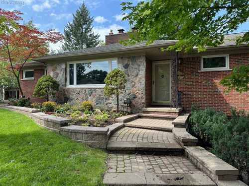 1700 Hamilton Dr, Bloomfield Hills, MI, 48302-0221 | Card Image