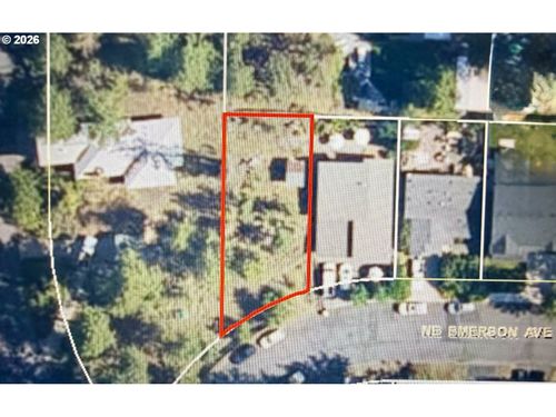 914 Ne Emerson Ave, Bend, OR, 97701 | Card Image