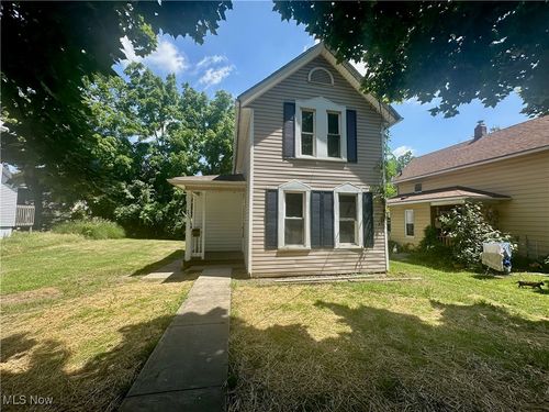 251 Arch St, Akron, OH, 44304-1454 | Card Image