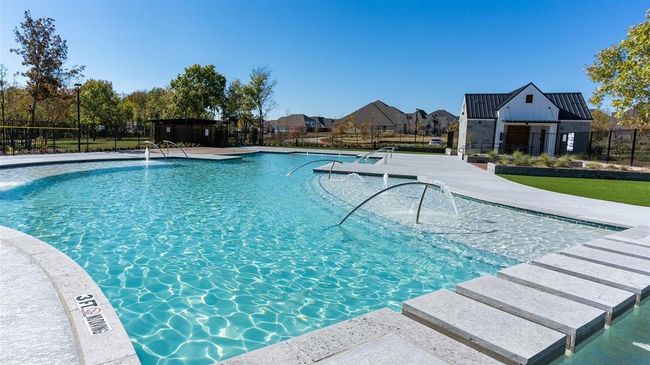 1600 Swan St, House other with 4 bedrooms, 4 bathrooms and null parking in Van Alstyne TX | Image 16