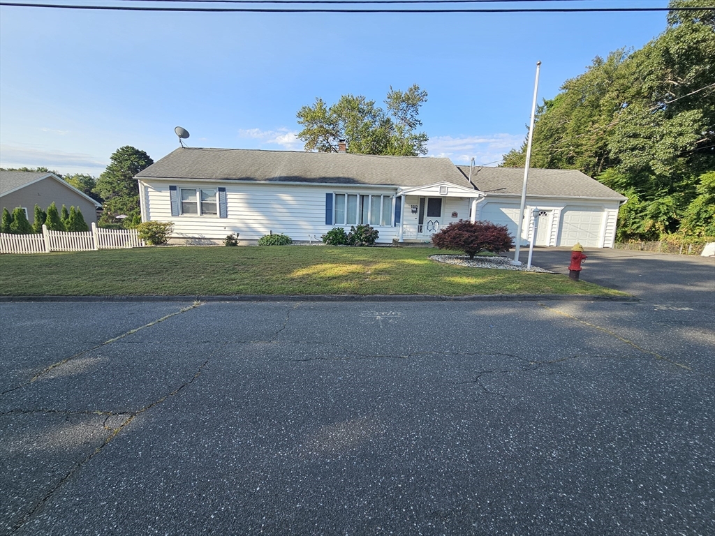 Blanchard St, Chicopee, MA 01020