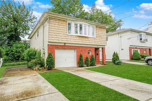 184 Barclay Ave, Staten Island, NY, 10312-4141 | Card Image
