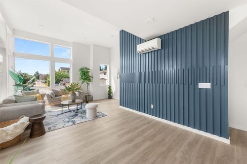 3214 B S Dawson Street, Seattle, WA, 98118 | Card Image