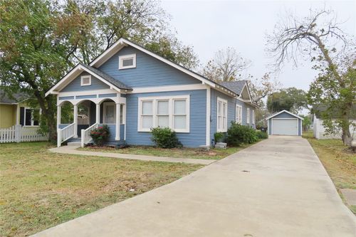 413 E Hillje St, El Campo, TX, 77437-4503 | Card Image