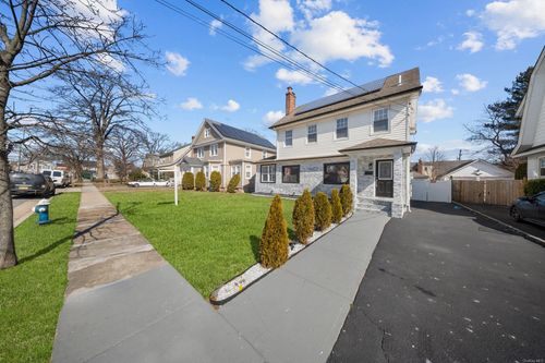 29 Parsons Dr, Hempstead, NY, 11550-4726 | Card Image