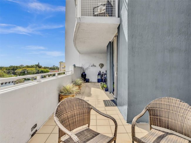 APT-506 - 2600 Sw 27 Th Ave, Condo with 2 bedrooms, 2 bathrooms and null parking in Miami FL | Image 16