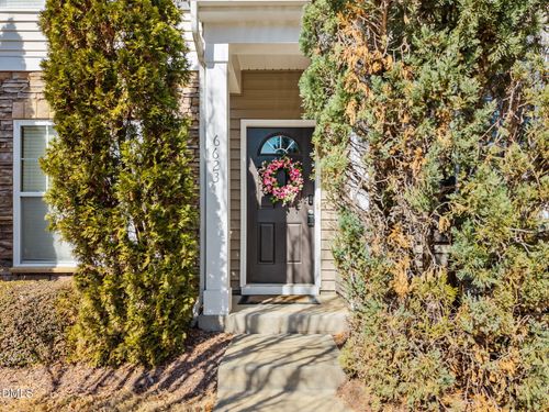 6623 Clarksburg Pl, Raleigh, NC, 27616-5880 | Card Image