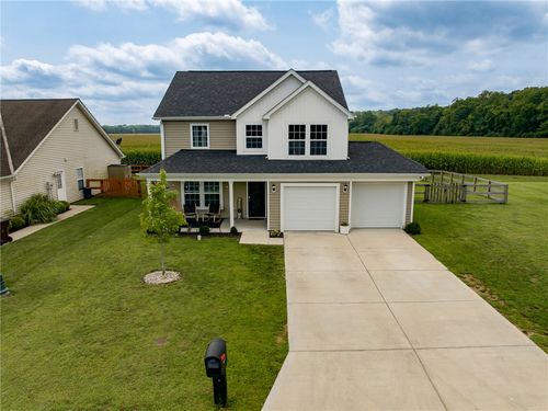 127 Pebble Stone Ln, Clarksville, OH, 45113 | Card Image