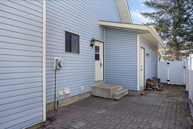 24 Rivervalley Crescent Se, House other with 3 bedrooms, 3 bathrooms and 2 parking in Calgary AB | Image 32