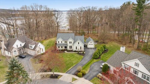 5 Thames Way, Saratoga Springs, NY, 12866-8317 | Card Image