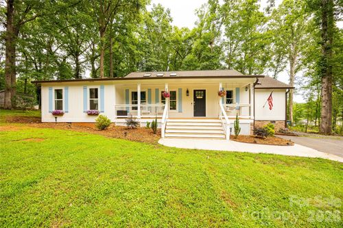 221 5th St Ne, Conover, NC, 28613-2050 | Card Image